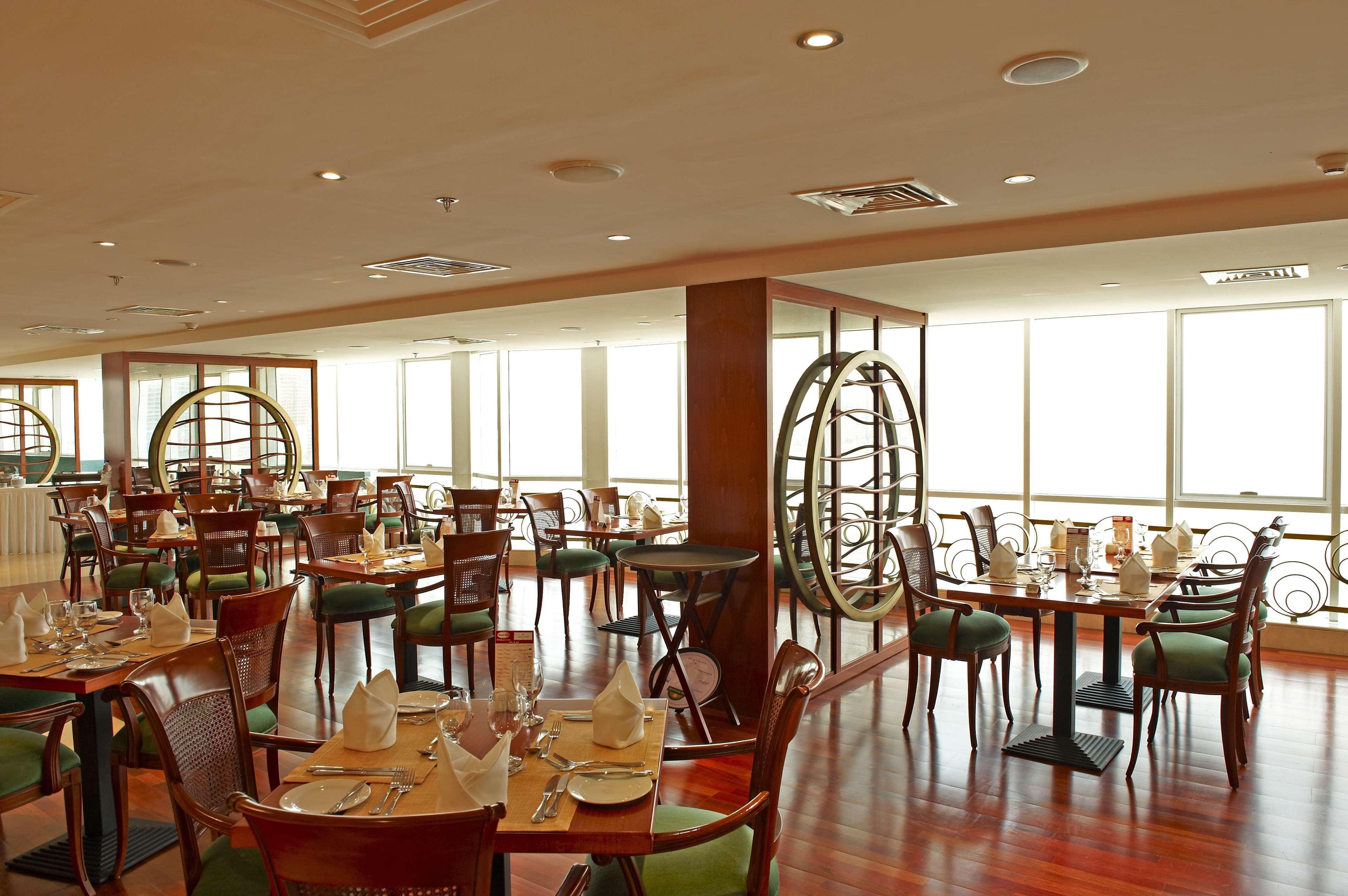 Aparthotel Golden Tulip Sharjah Exterior foto