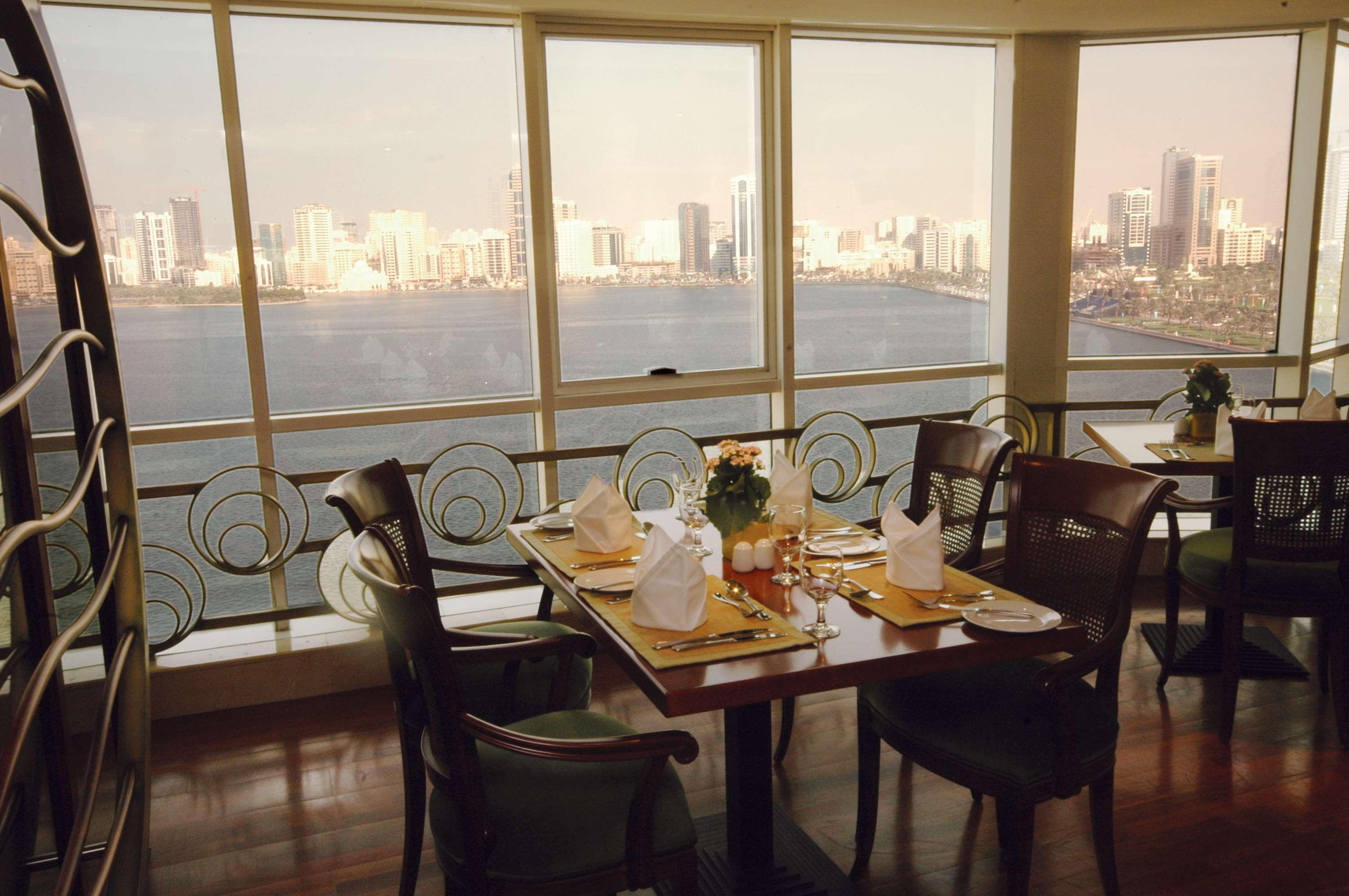 Aparthotel Golden Tulip Sharjah Exterior foto