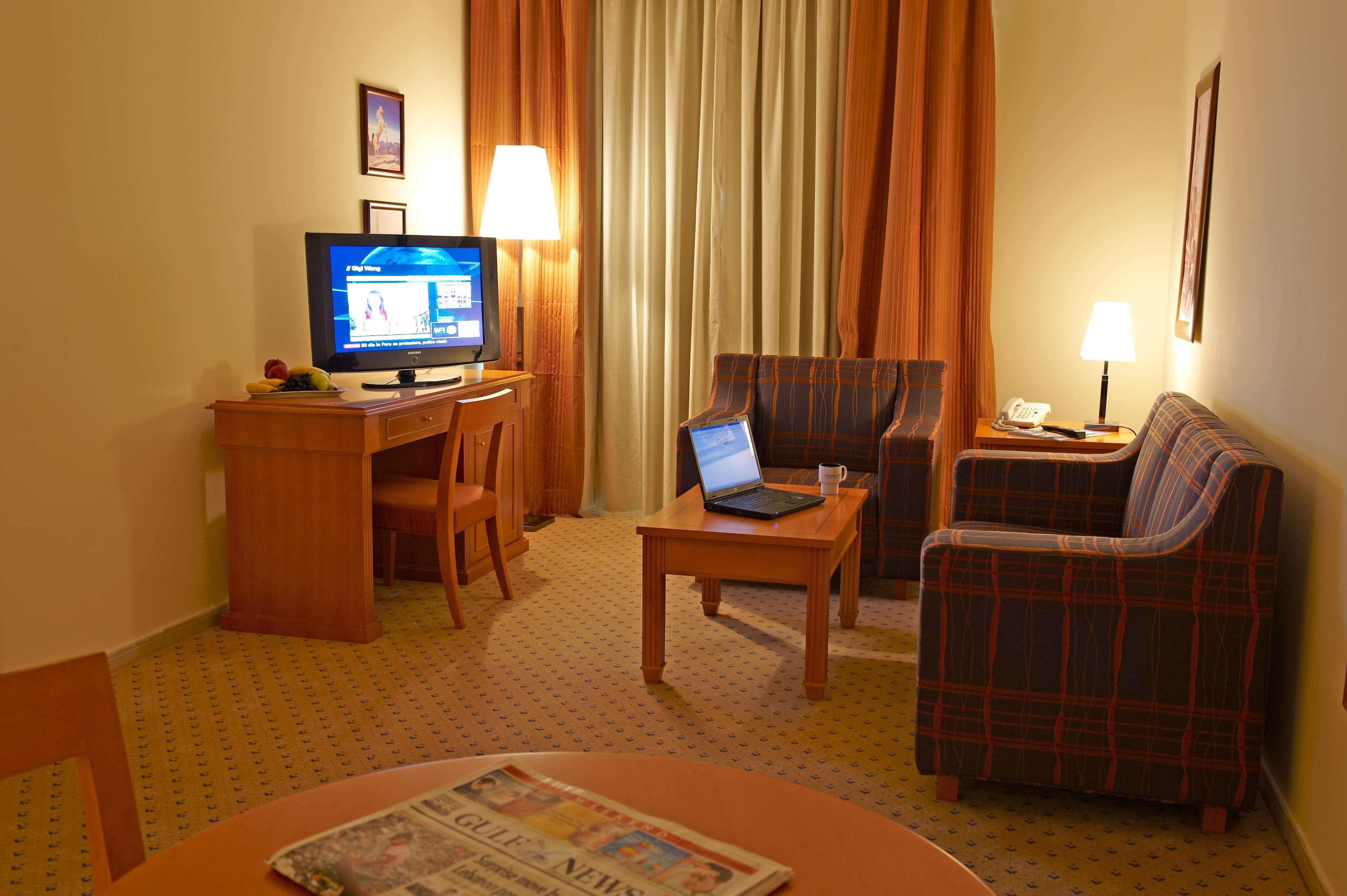 Aparthotel Golden Tulip Sharjah Exterior foto