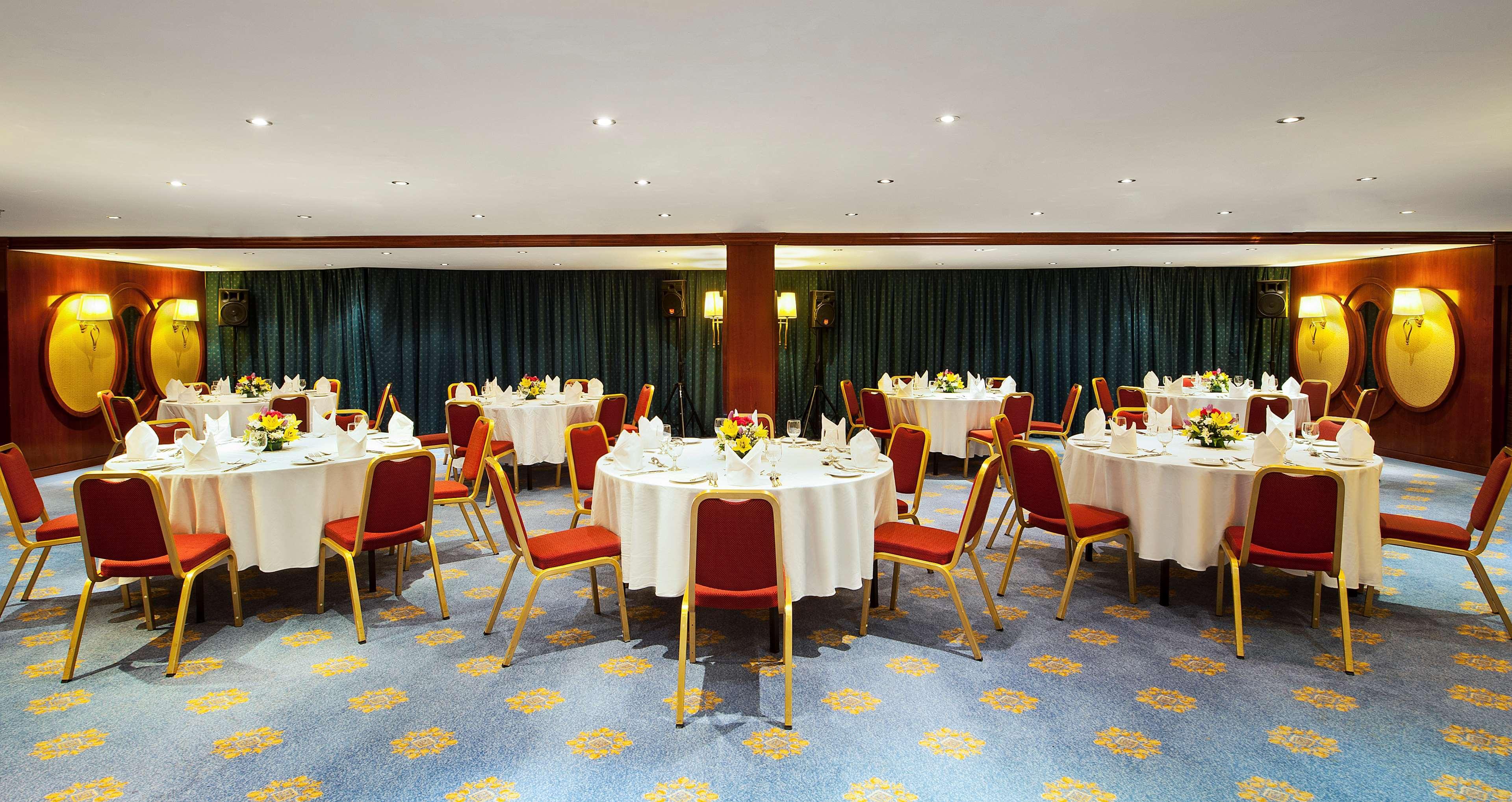 Aparthotel Golden Tulip Sharjah Exterior foto