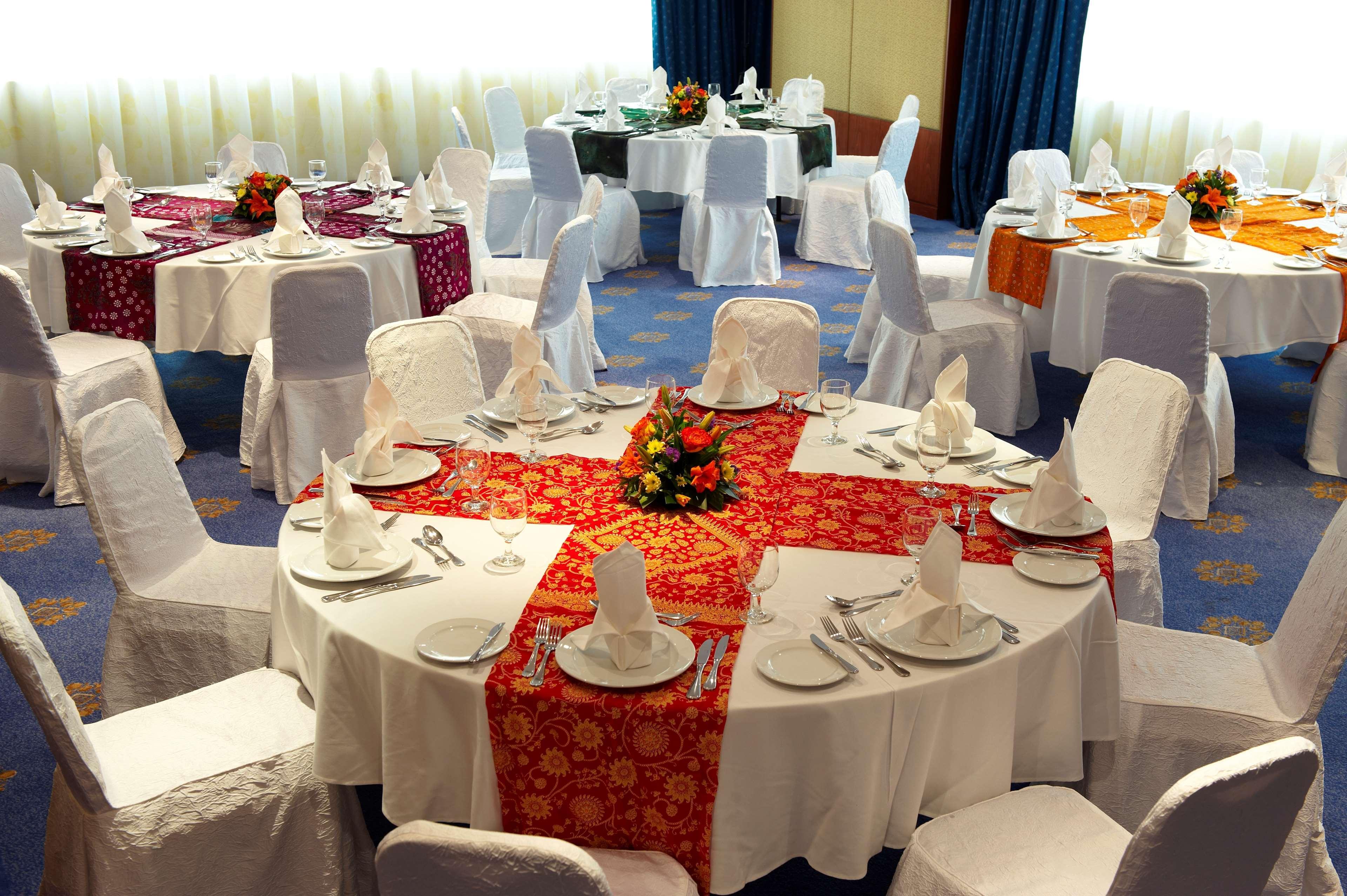 Aparthotel Golden Tulip Sharjah Exterior foto