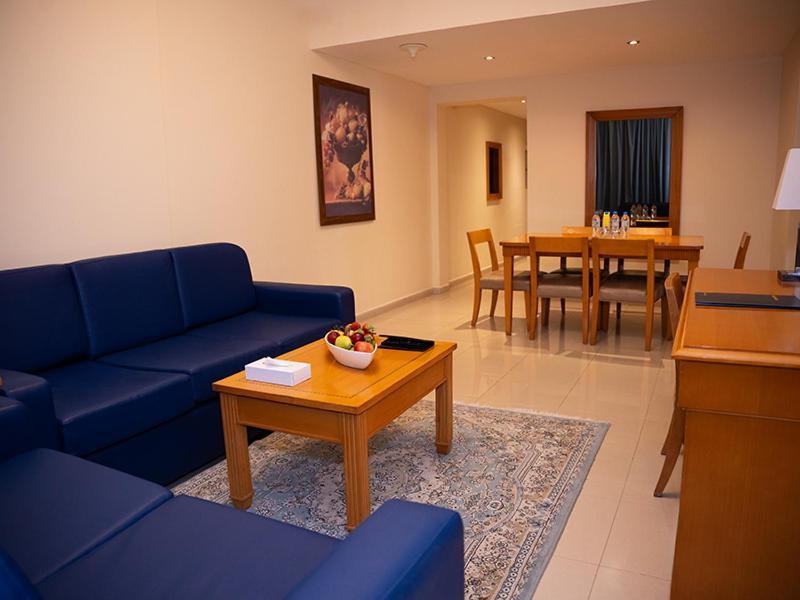Aparthotel Golden Tulip Sharjah Exterior foto