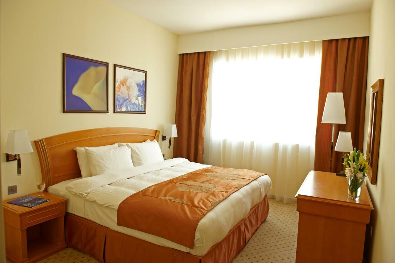 Aparthotel Golden Tulip Sharjah Exterior foto