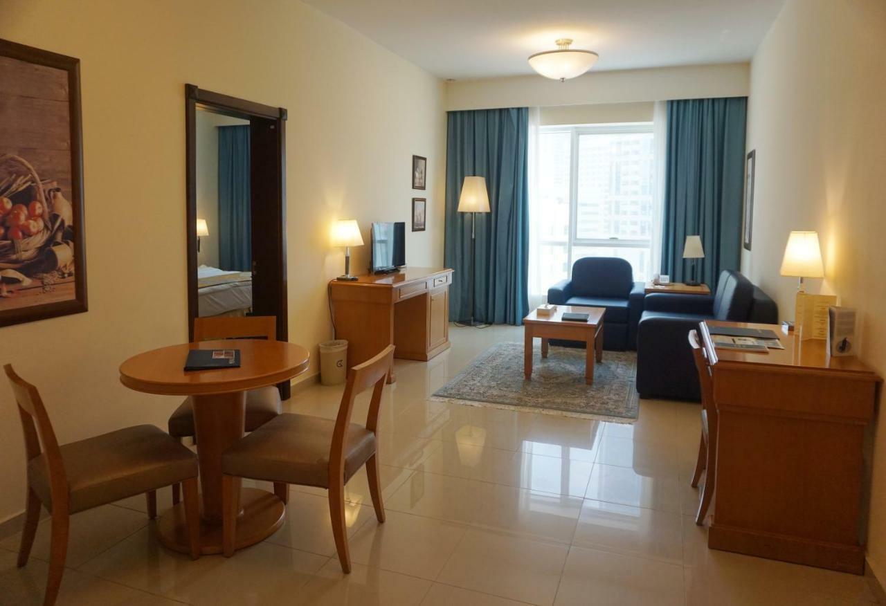 Aparthotel Golden Tulip Sharjah Exterior foto